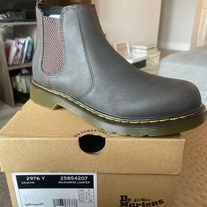 Dr. Martens Chelsea Boot